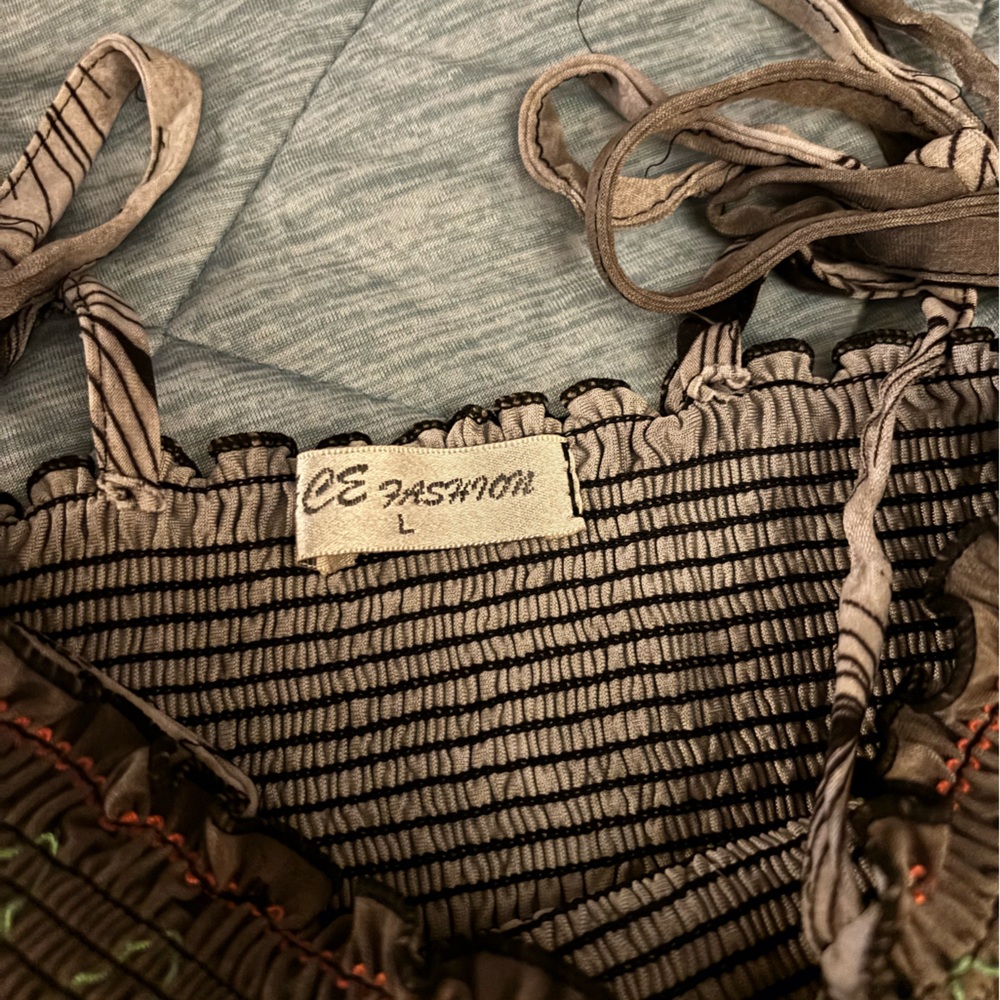 Girls’ Large cutest dress bundle - Picture 7 of 8